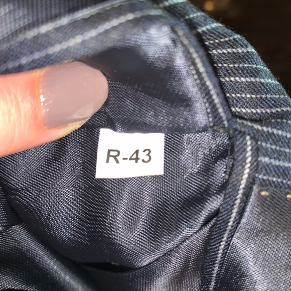 Jones New York Suit Reg 43 - Picture 8 of 13